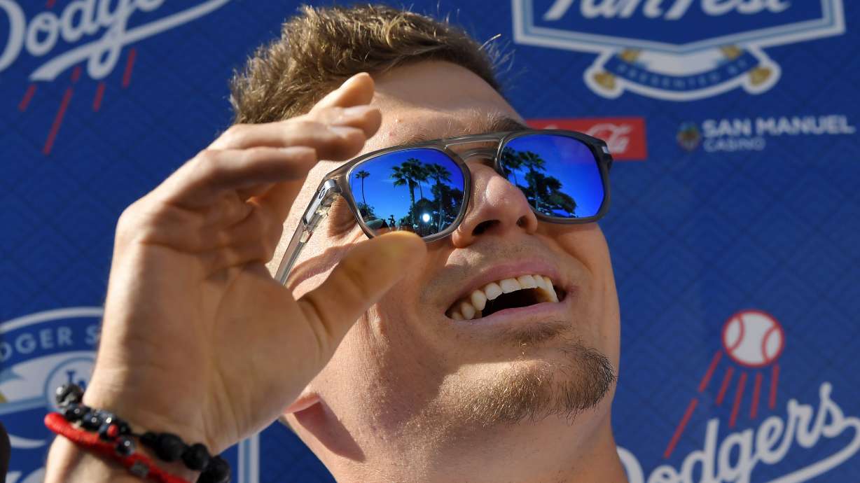 Several Dodgers go public, peeved by Astros' cheating scam