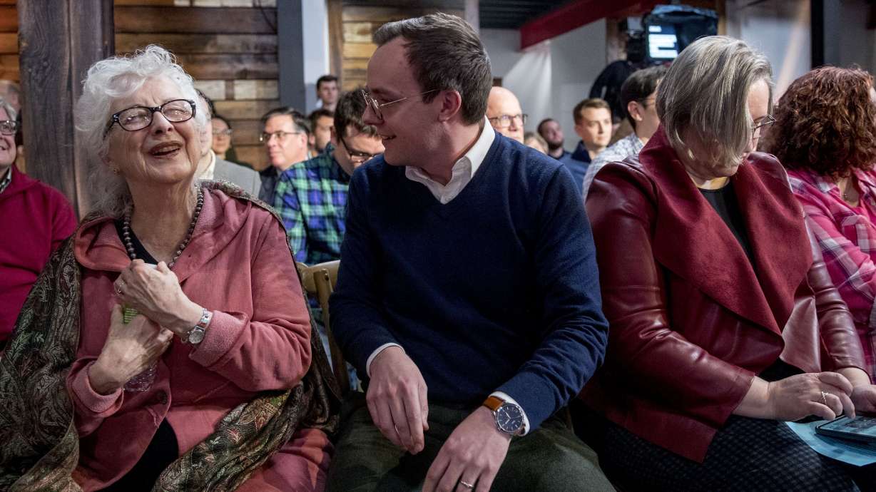 Organization becomes critical in final week before Iowa vote