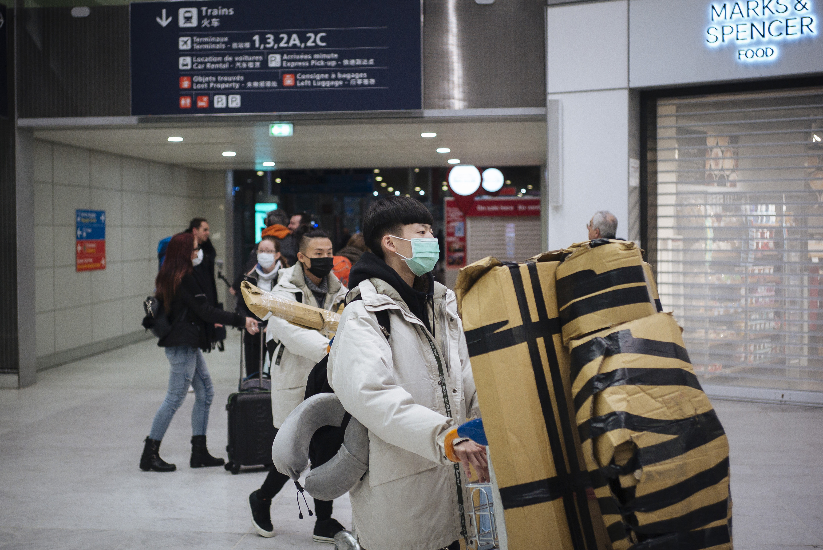 Countries evaluate evacuation of citizens in virus epicenter
