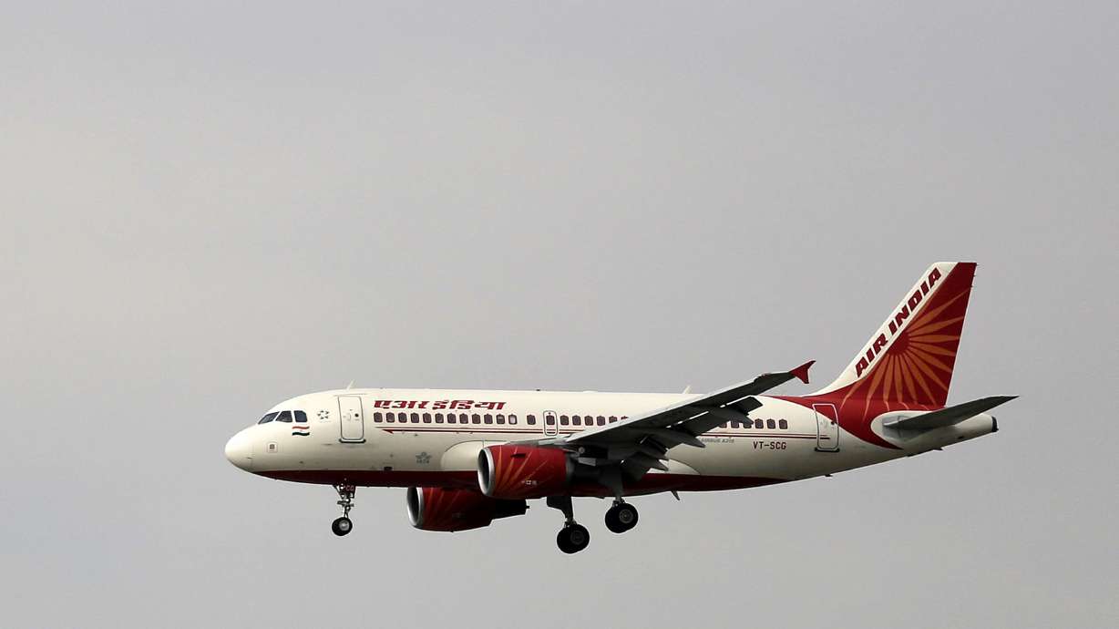 India plans sale of debt-laden national carrier Air India