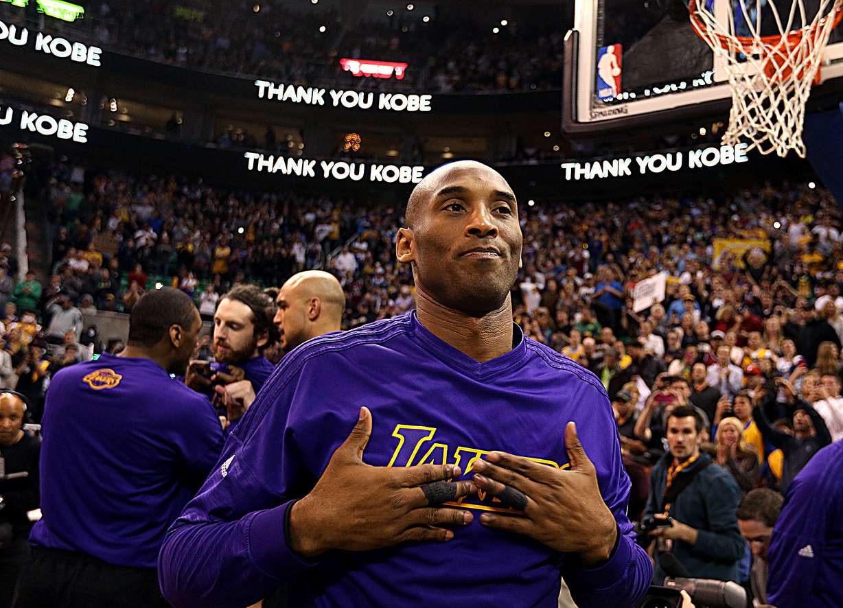 Los Angeles Lakers star Kobe Bryant acknowledges the applause from the crowd at the Utah Jazz game at the Vivint Smart Home Arena in Salt Lake City on Monday, March 28, 2016.
(Photo: Laura Seitz, KSL)