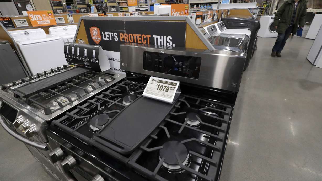 US consumer confidence shows solid gain in January