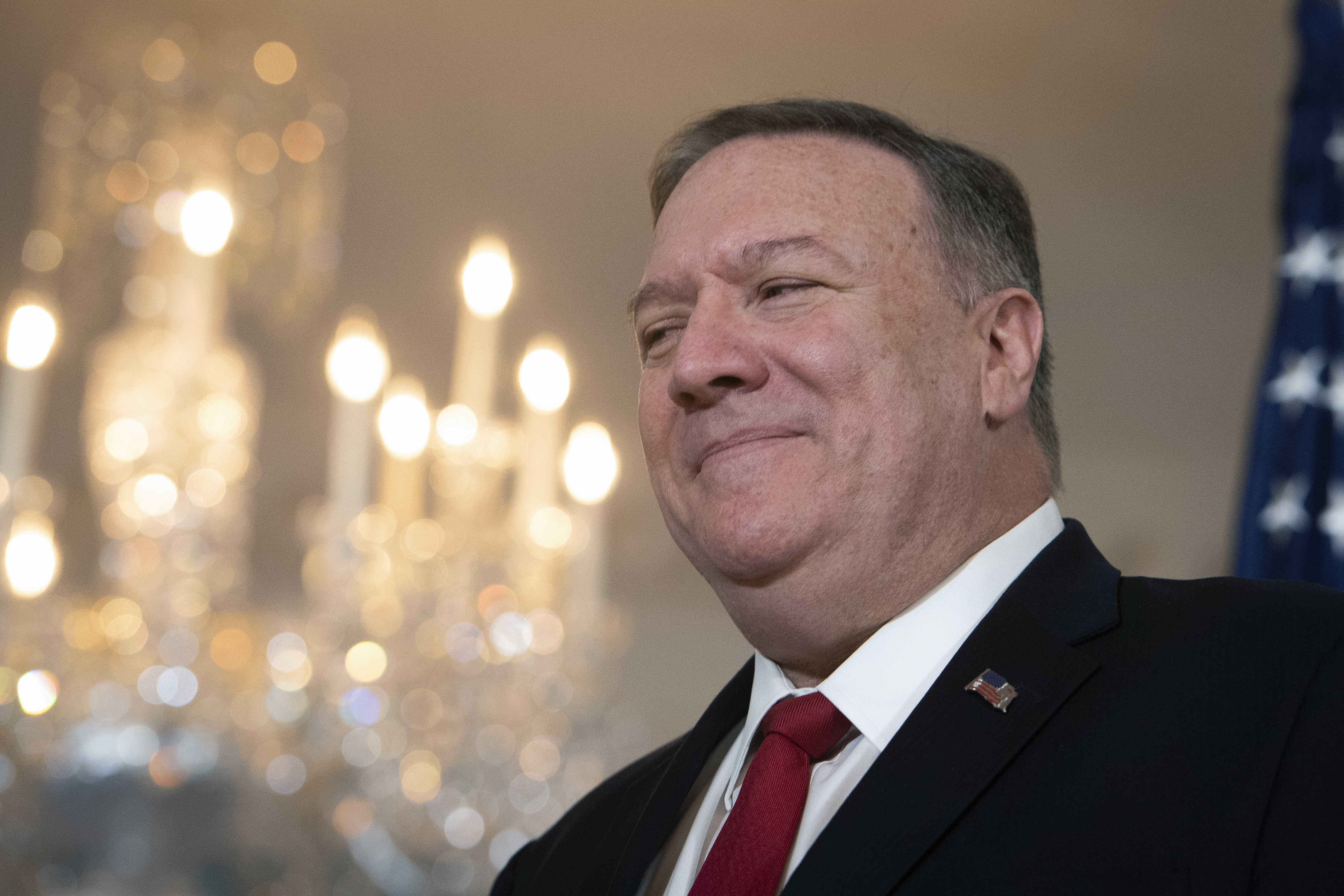 Trump backs Pompeo against NPR, criticizes CNN and Fox News