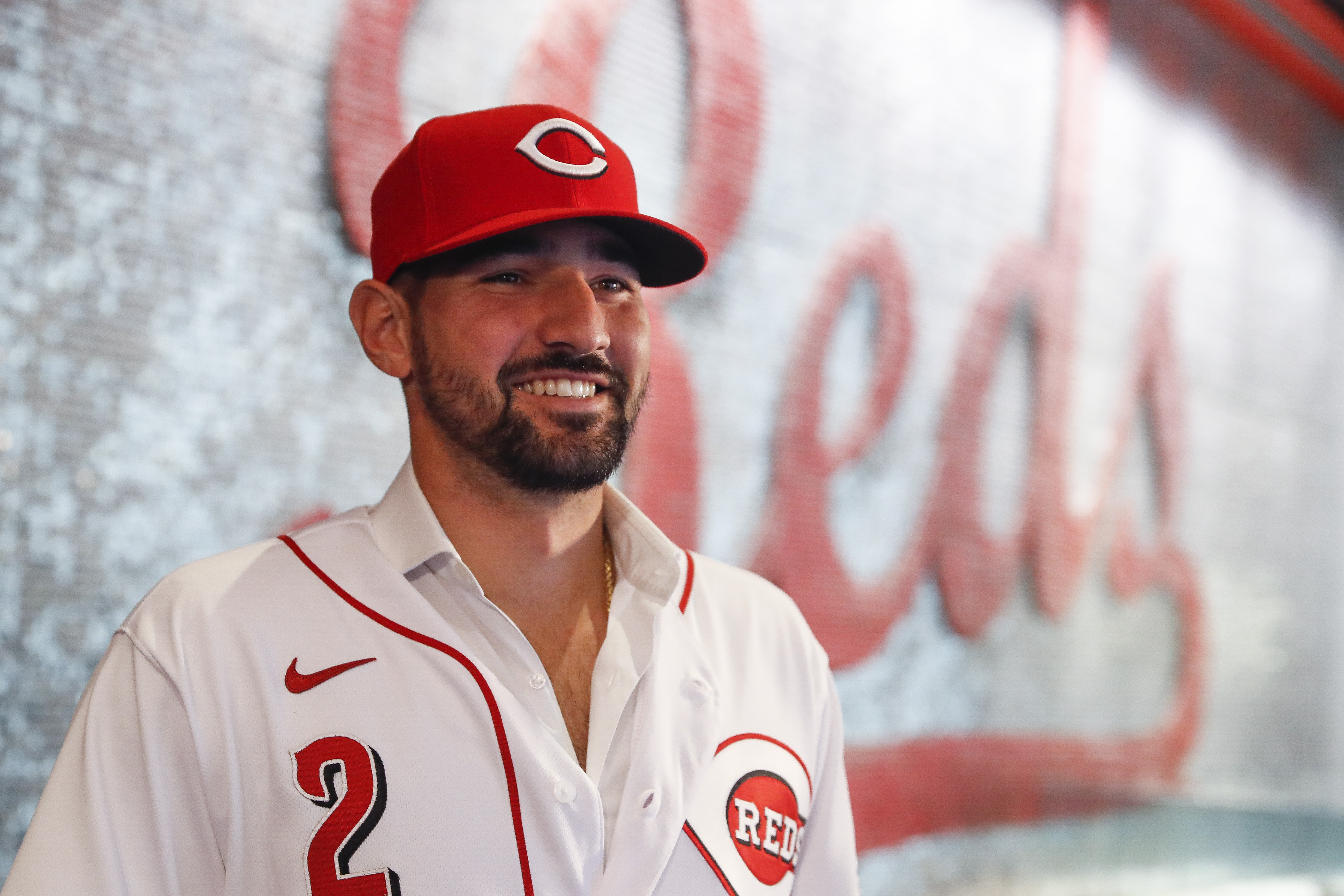 Reds' Castellanos returns to ballpark where he's comfortable