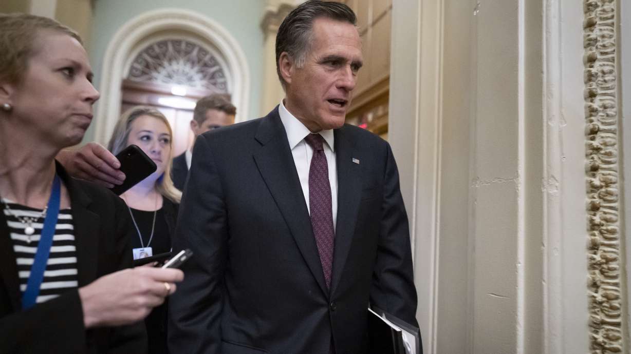 Impeachment gives Romney a chance to assert Senate clout