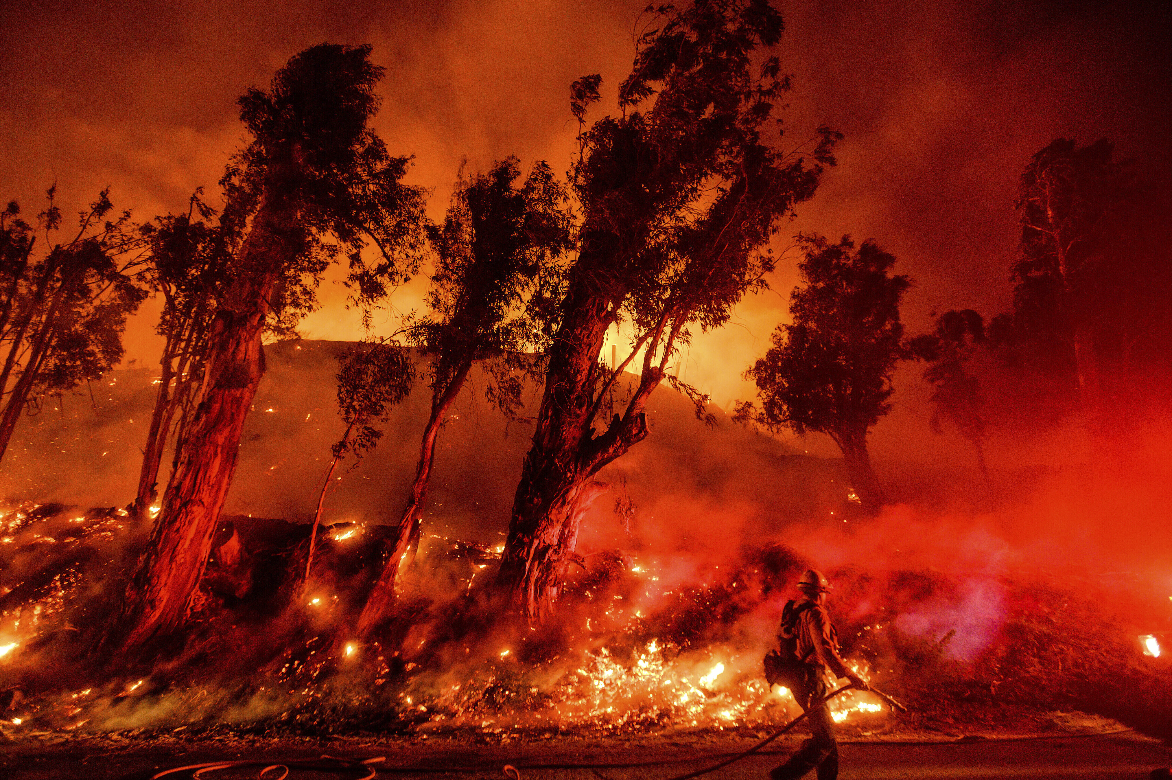 PG&E and California governor at odds over bankruptcy plan