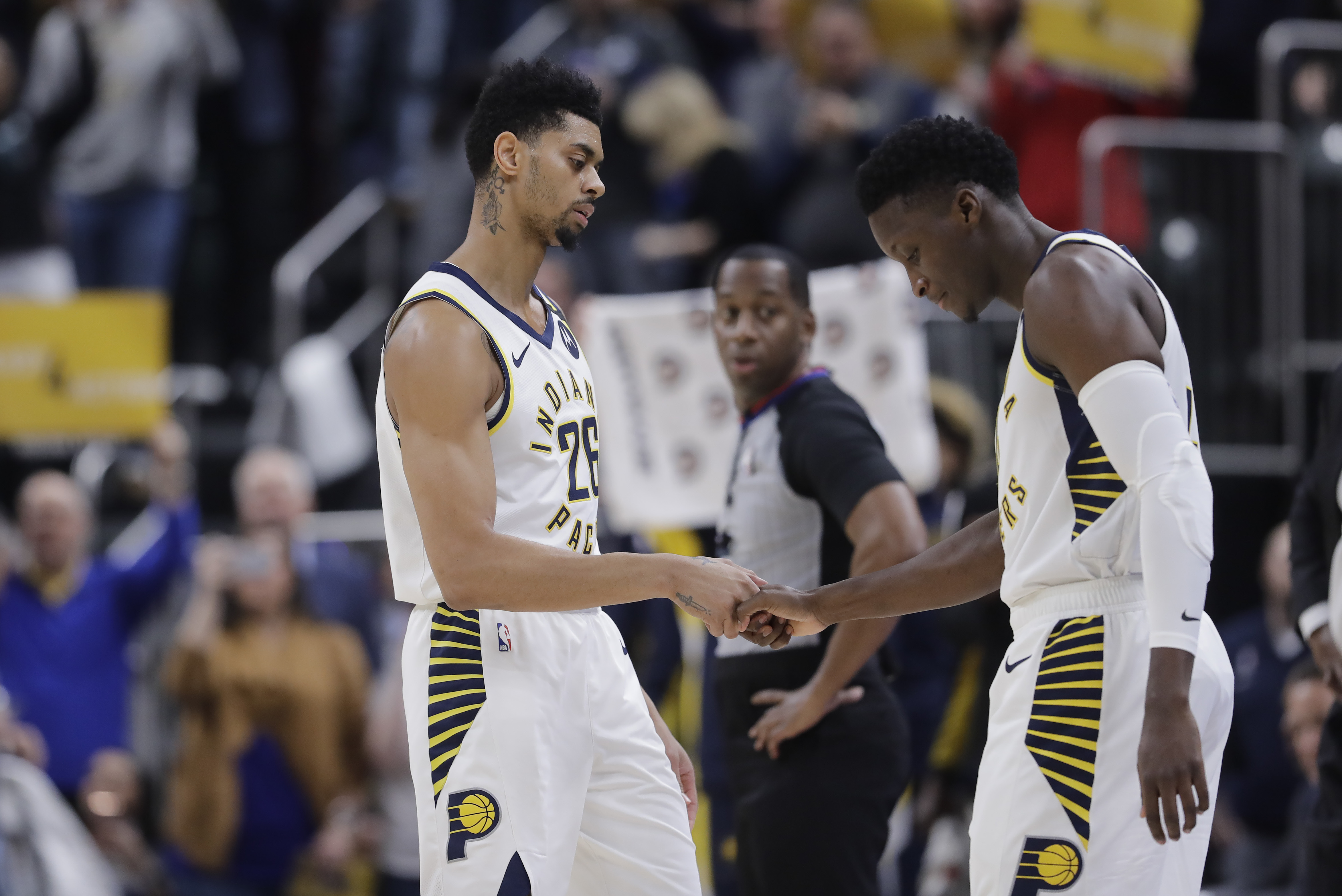 Oladipo spurs late rally as Pacers run past Bulls in OT