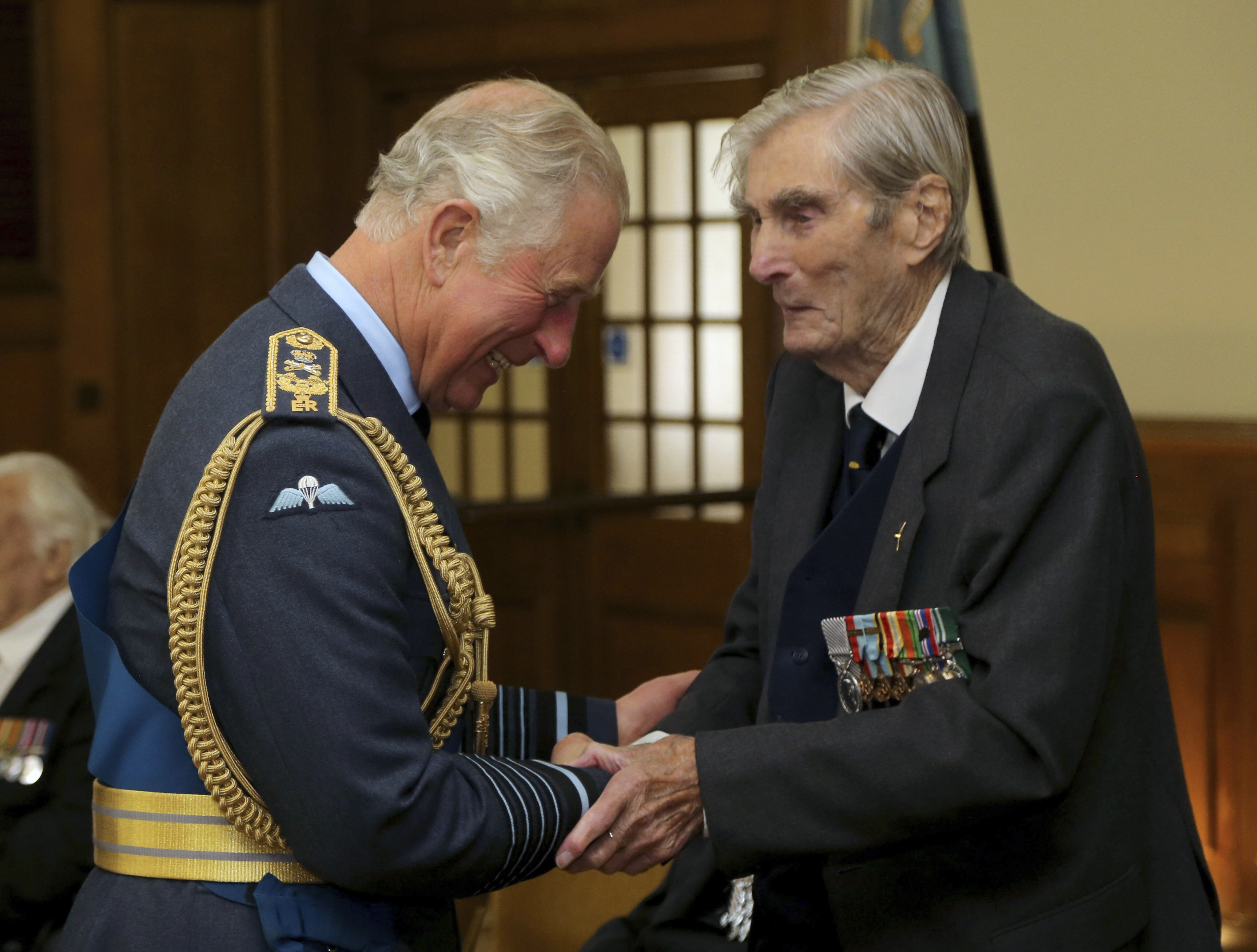 Battle of Britain fighter pilot Paul Farnes dies at 101