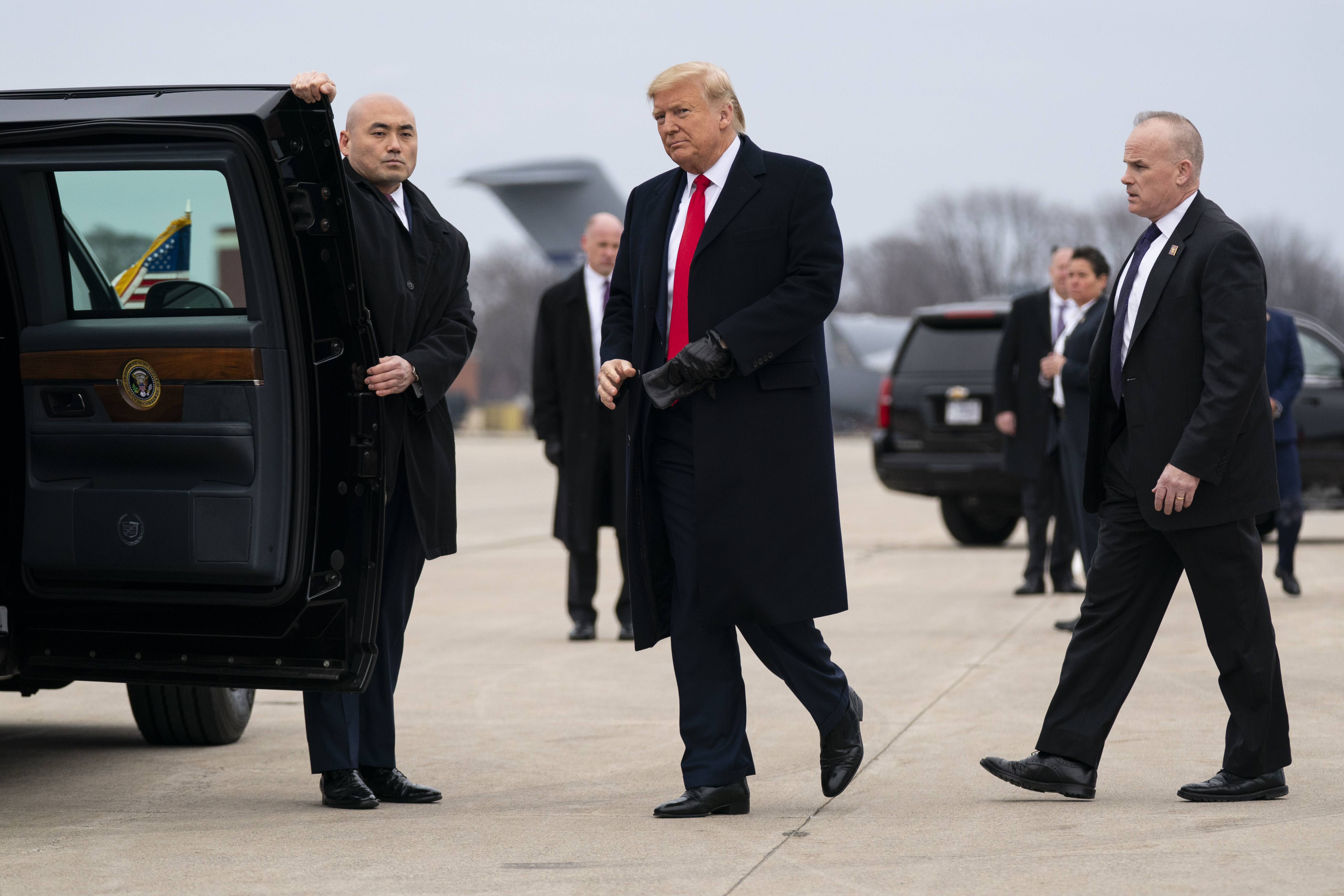 Trump counters Senate impeachment trial with Midwest visit