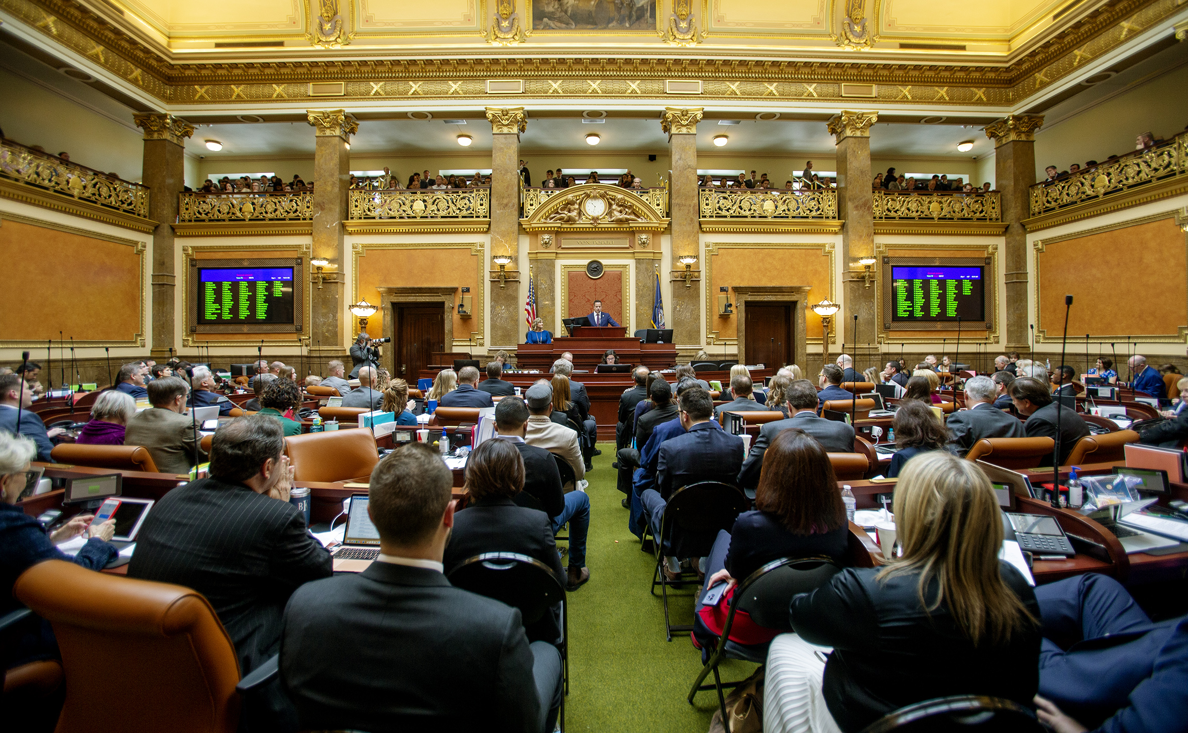 Lawmakers could control January start date of session under proposed constitutional amendment