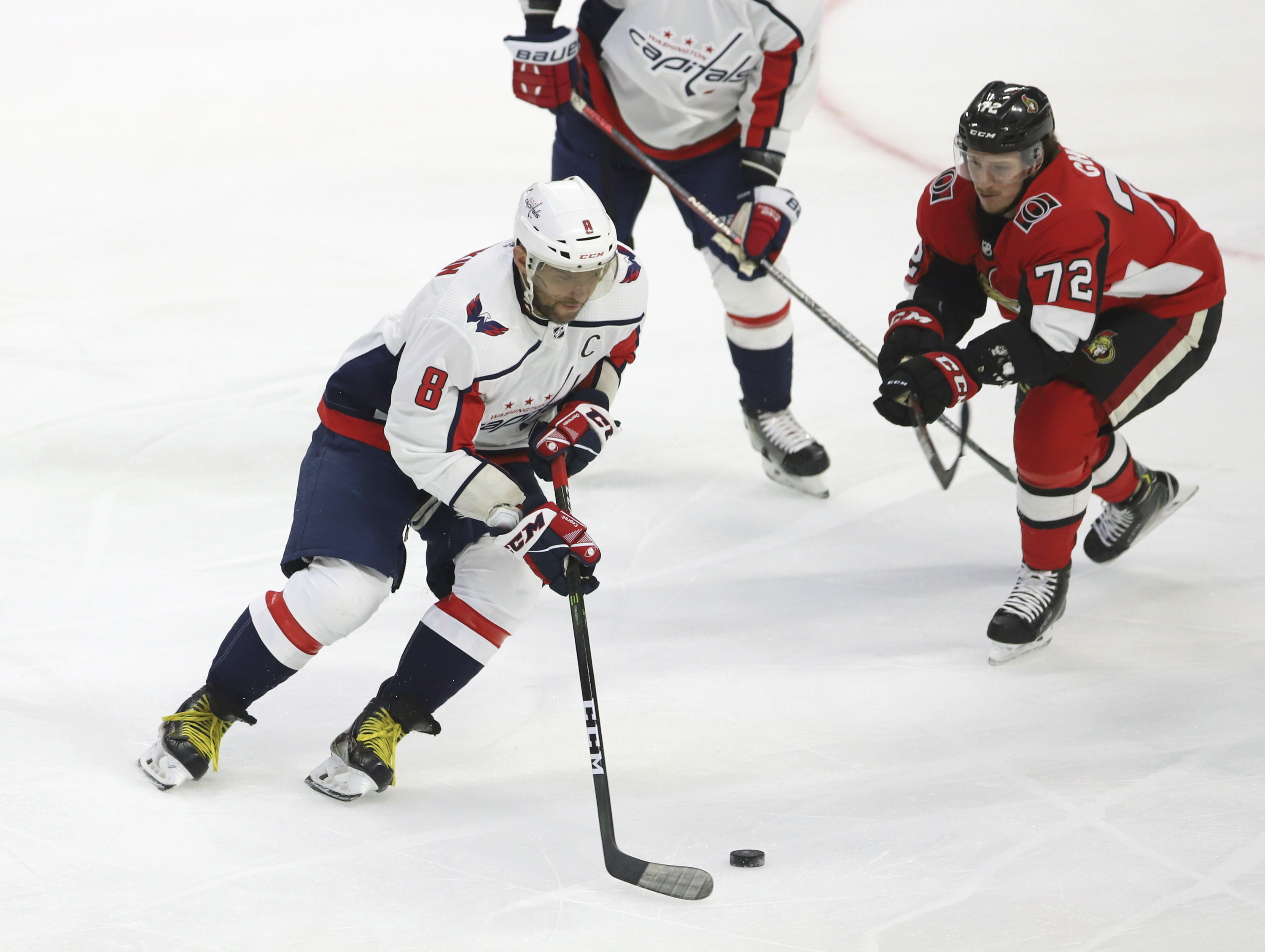 Ovechkin scores twice, moves into 8th on NHL's goal list