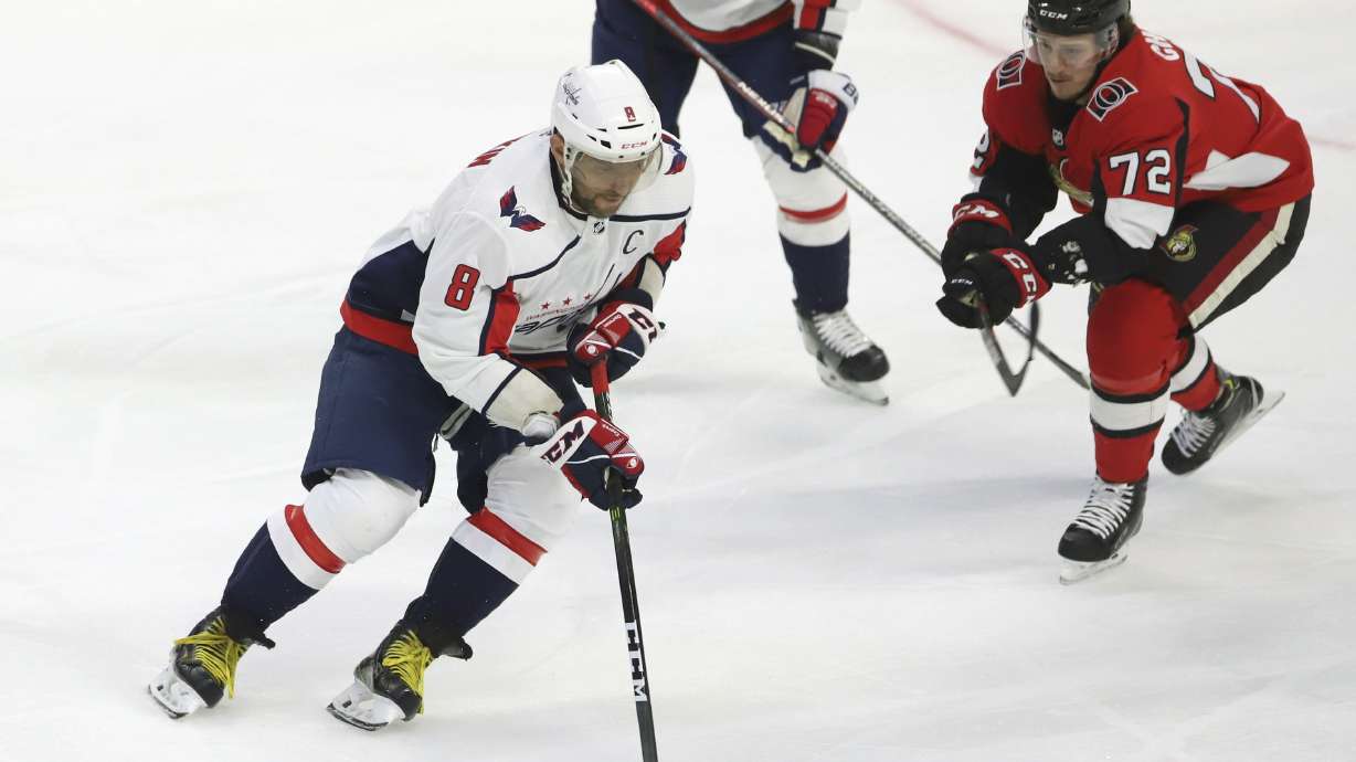 Ovechkin scores twice, moves into 8th on NHL's goal list