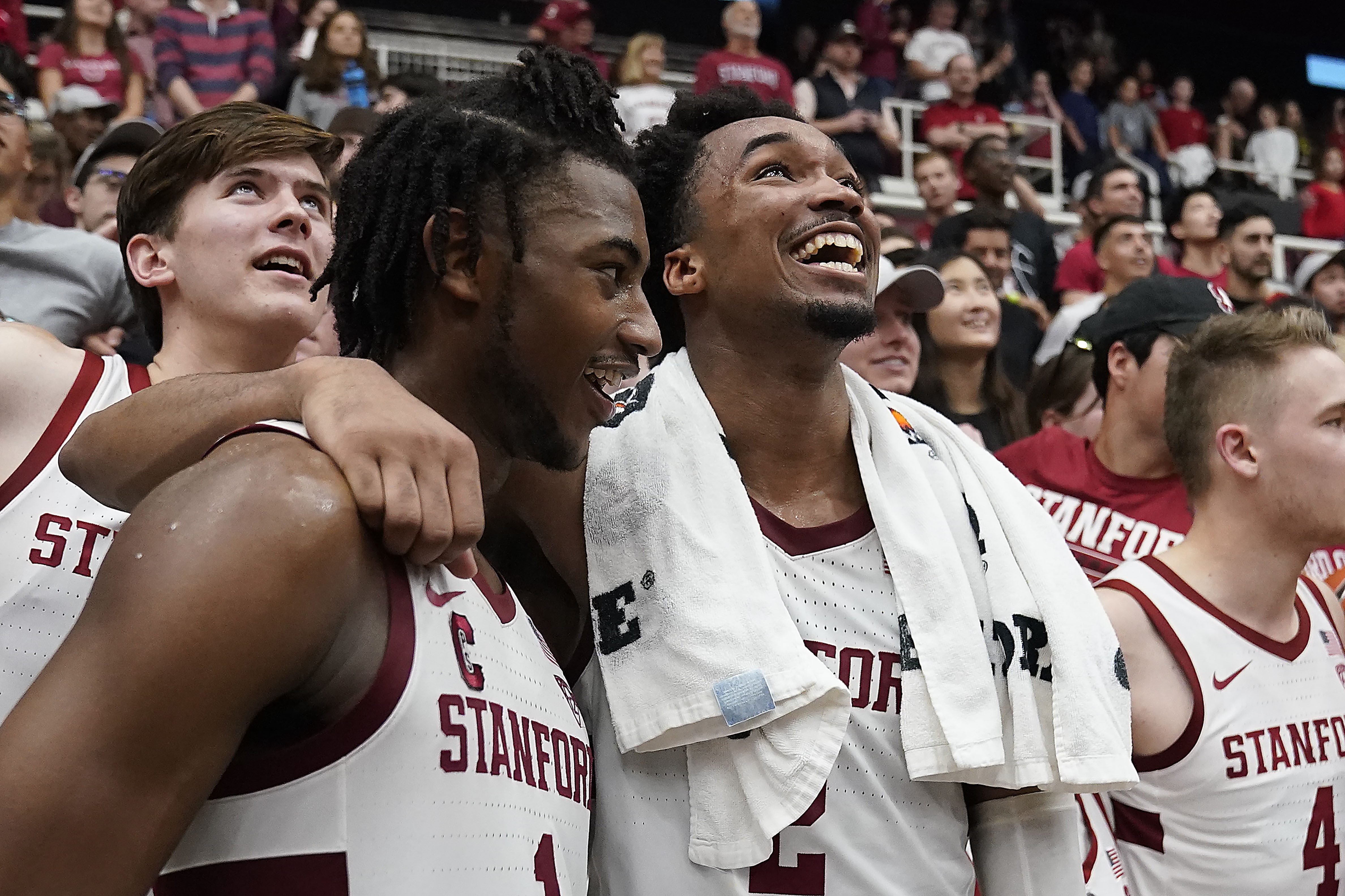 Da Silva 27 points, 15 rebounds, Stanford tops No. 11 Oregon