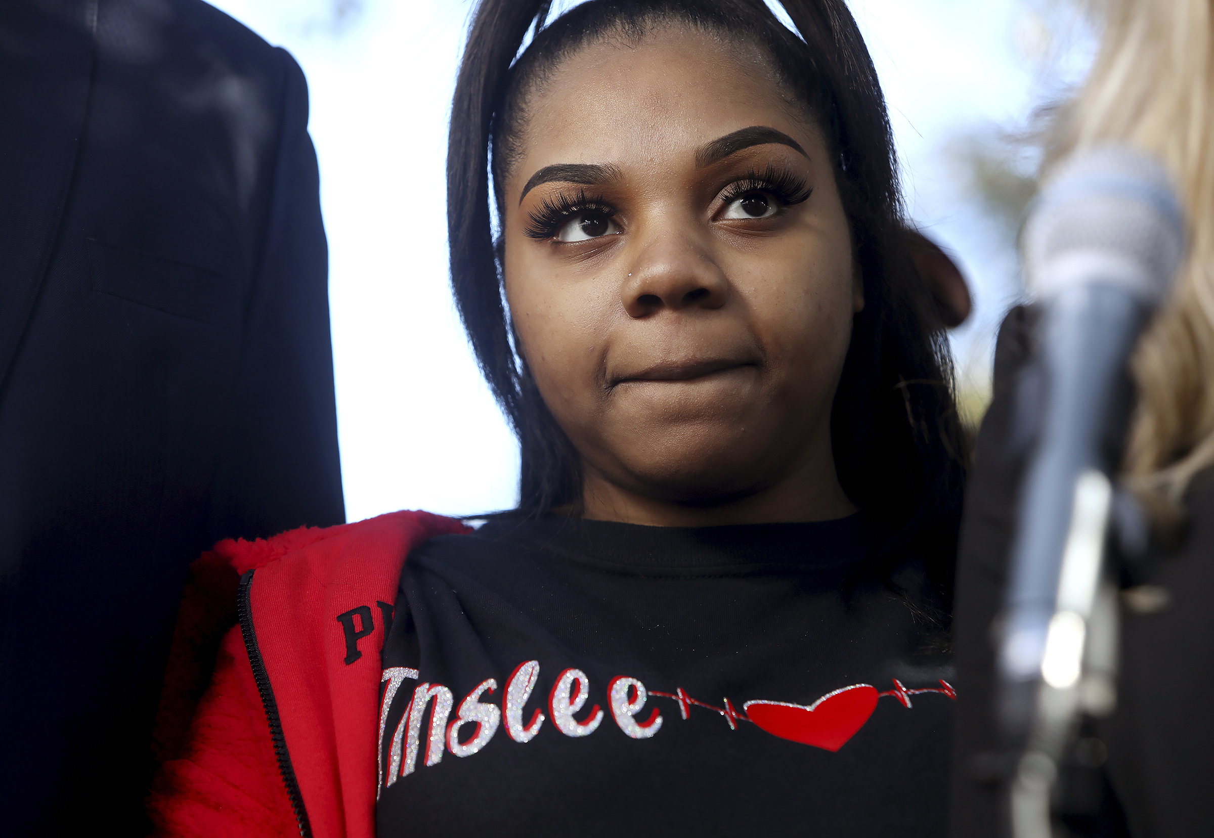 Texas court holds hearing on fight over baby's life support