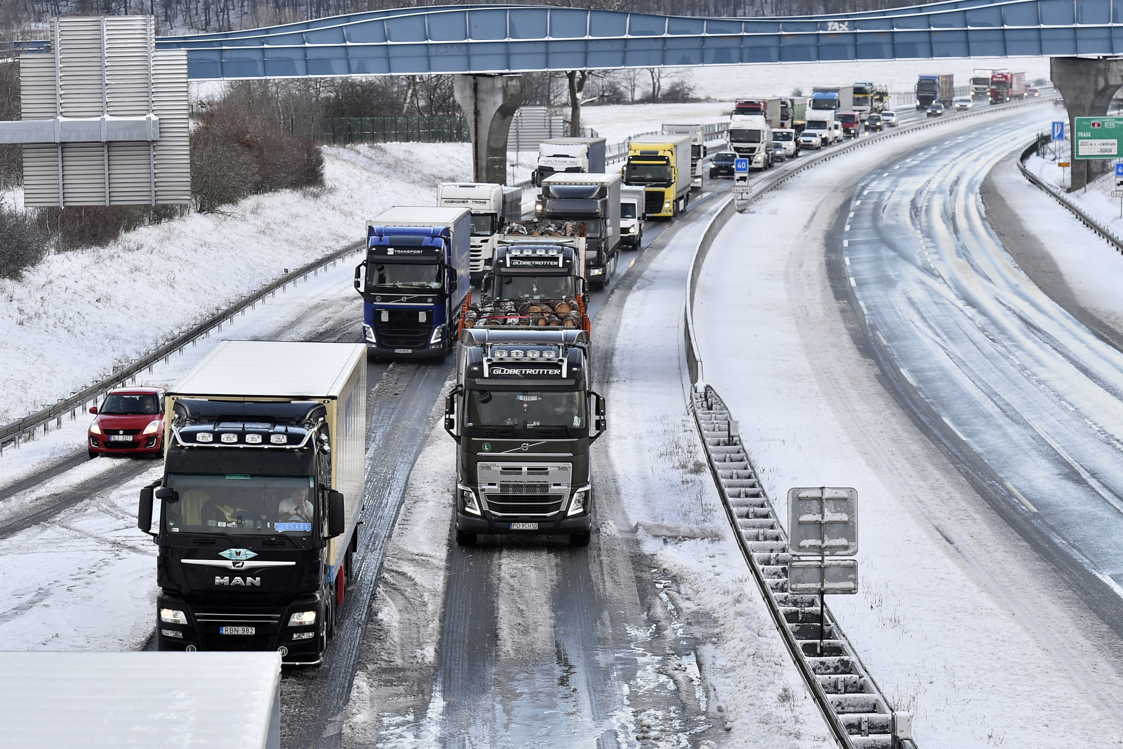 At least 2 die as bad weather batters Eastern Europe