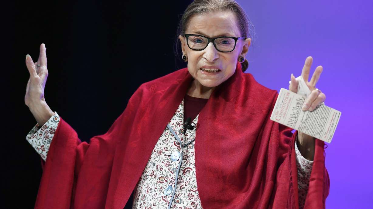 Ginsburg to present award named for her to philanthropist
