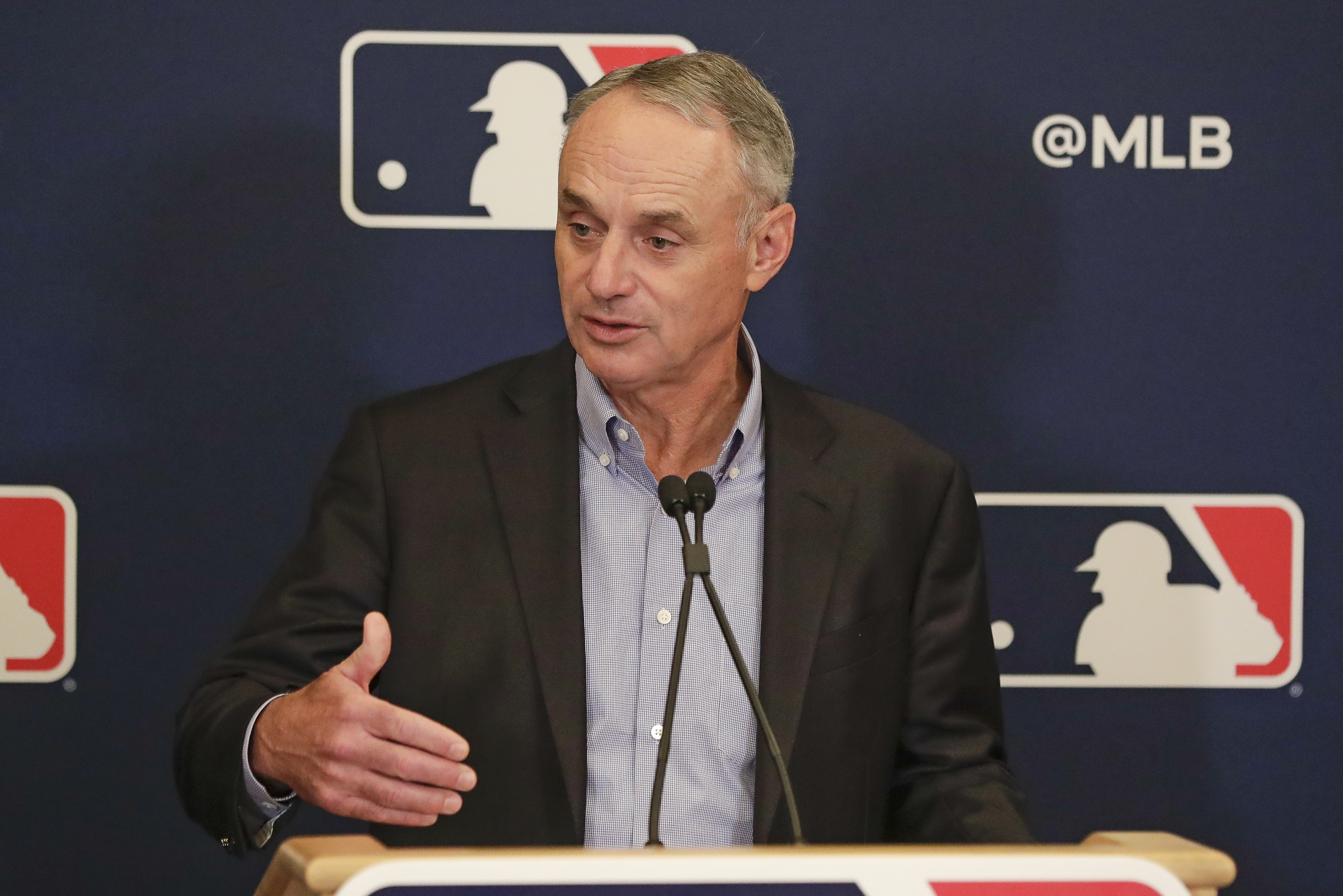 MLB mulls live video limits, may rule on Red Sox next week