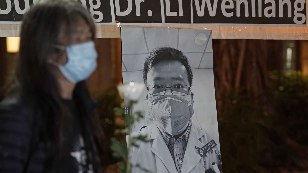 Doctor’s death highlights dangers on front lines of outbreak