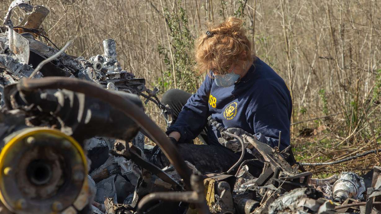 Probe: No outward engine failure in Bryant helicopter crash
