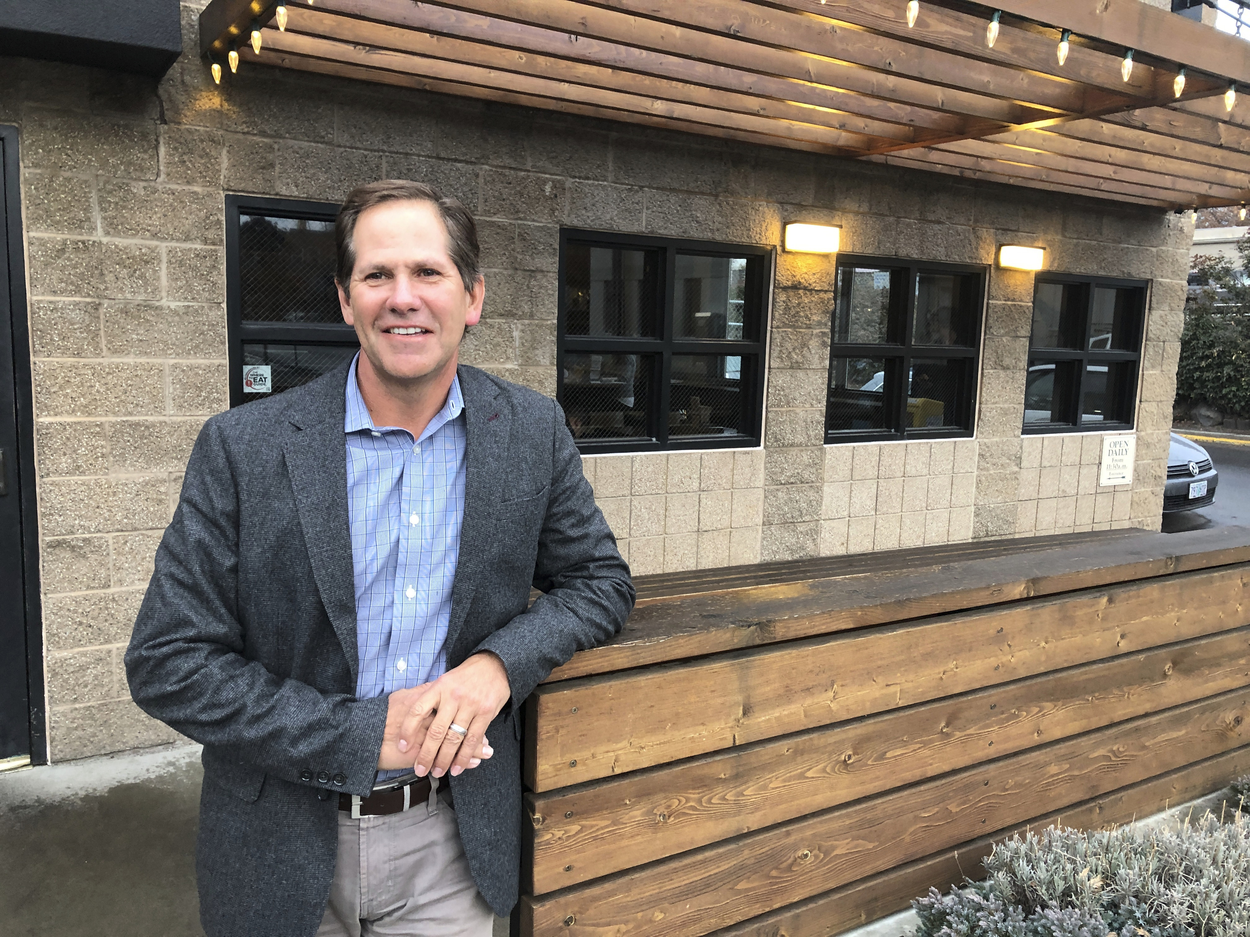 Oregon candidate, once a Trump critic, now embraces him