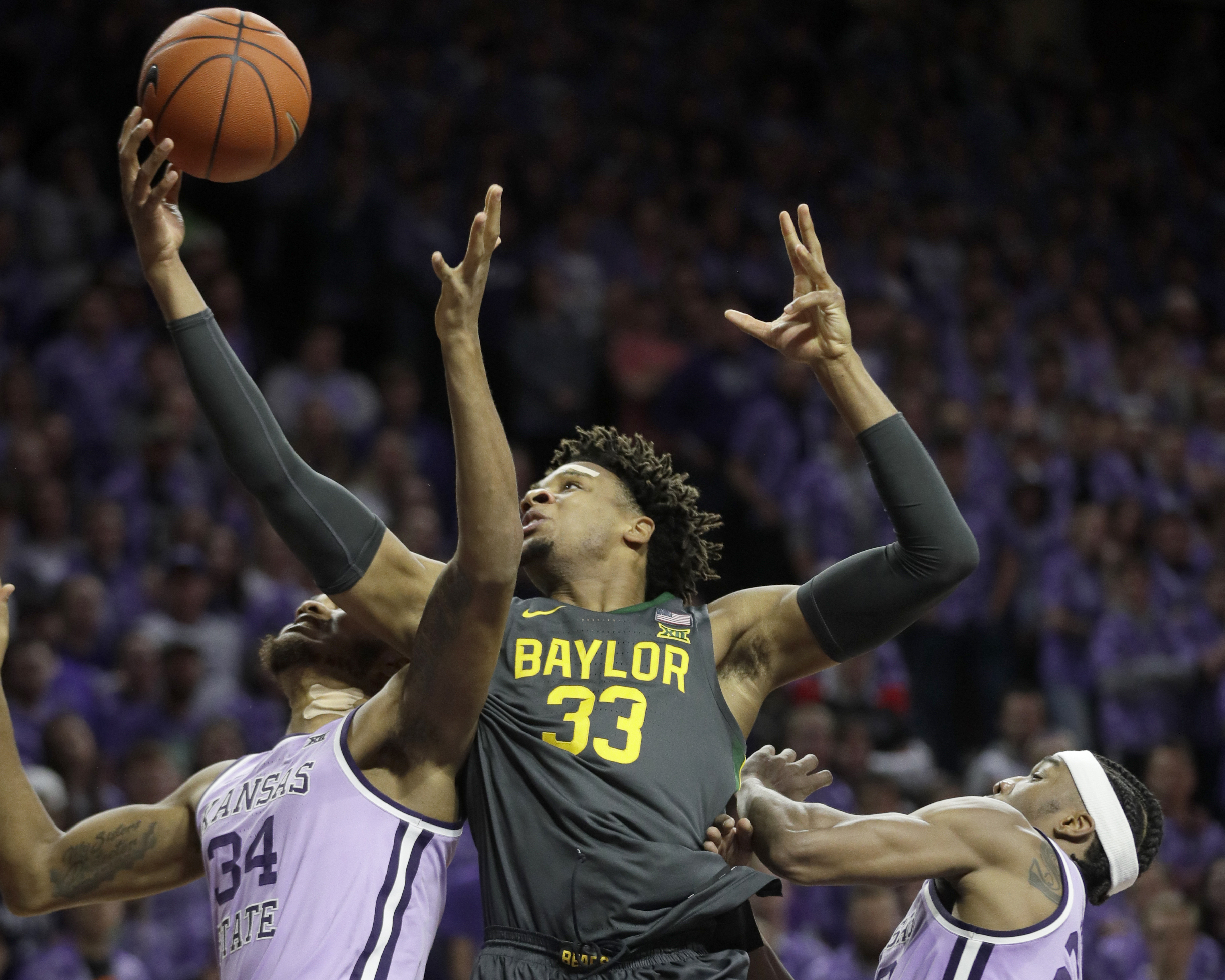 Baylor gets top seed in NCAA committee's initial rankings