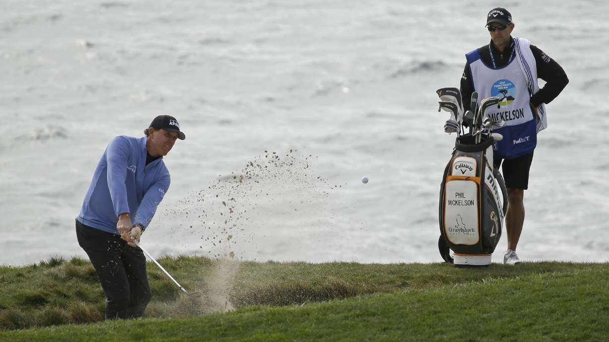 Taylor takes 1-shot lead over Mickelson at Pebble Beach