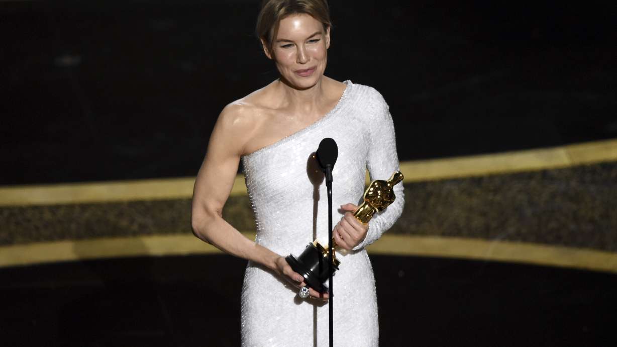 Zellweger completes comeback with best-actress Oscar win