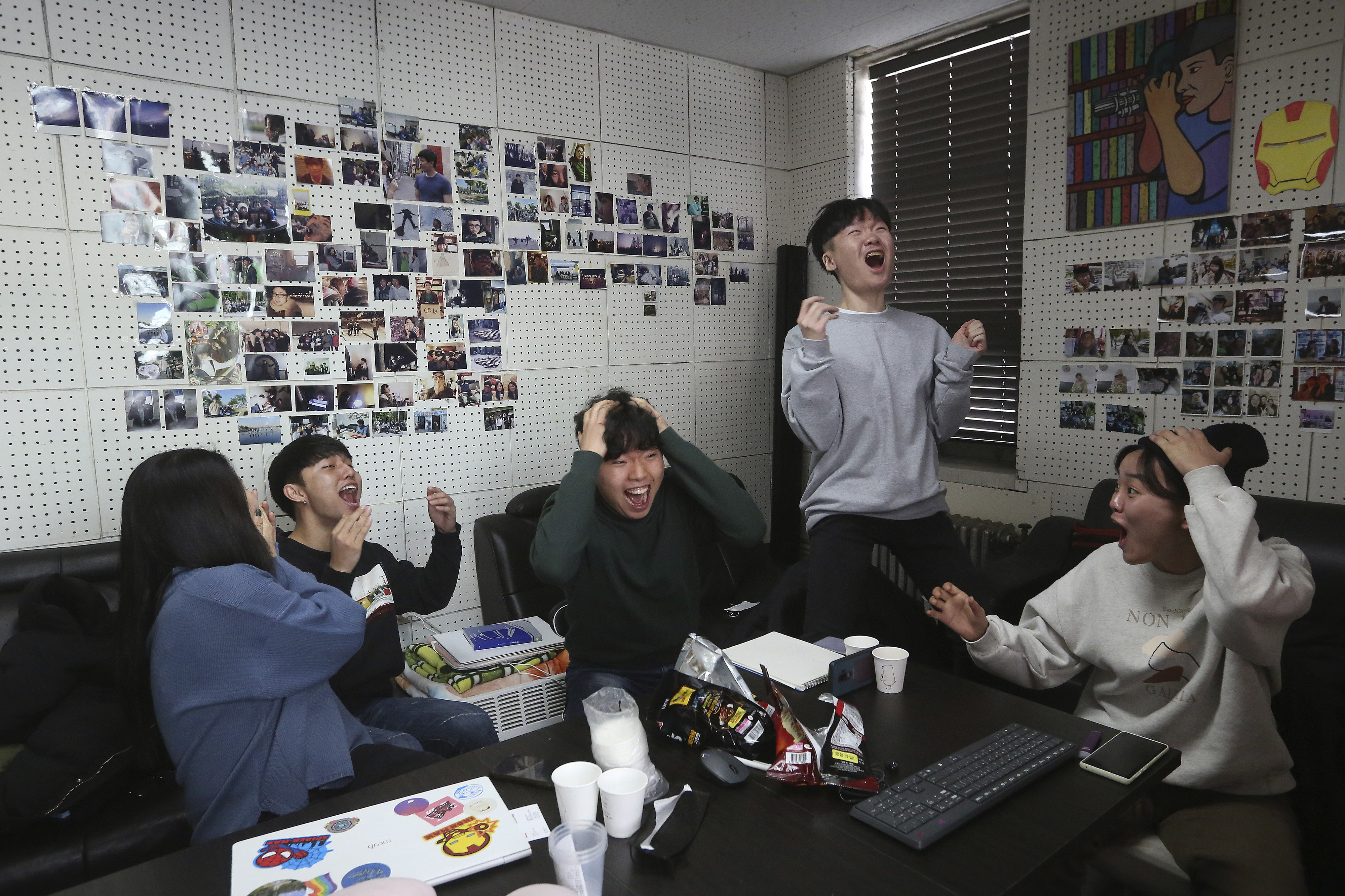 South Koreans explode with joy over 'Parasite' Oscar wins