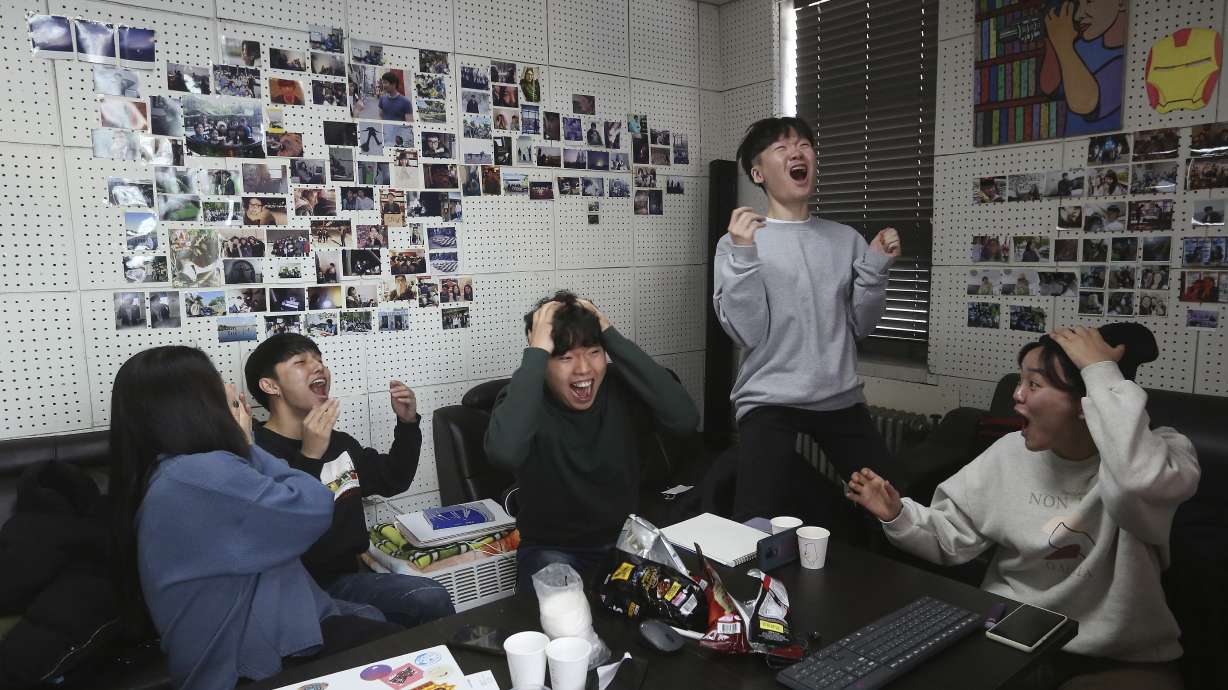 South Koreans explode with joy over 'Parasite' Oscar wins
