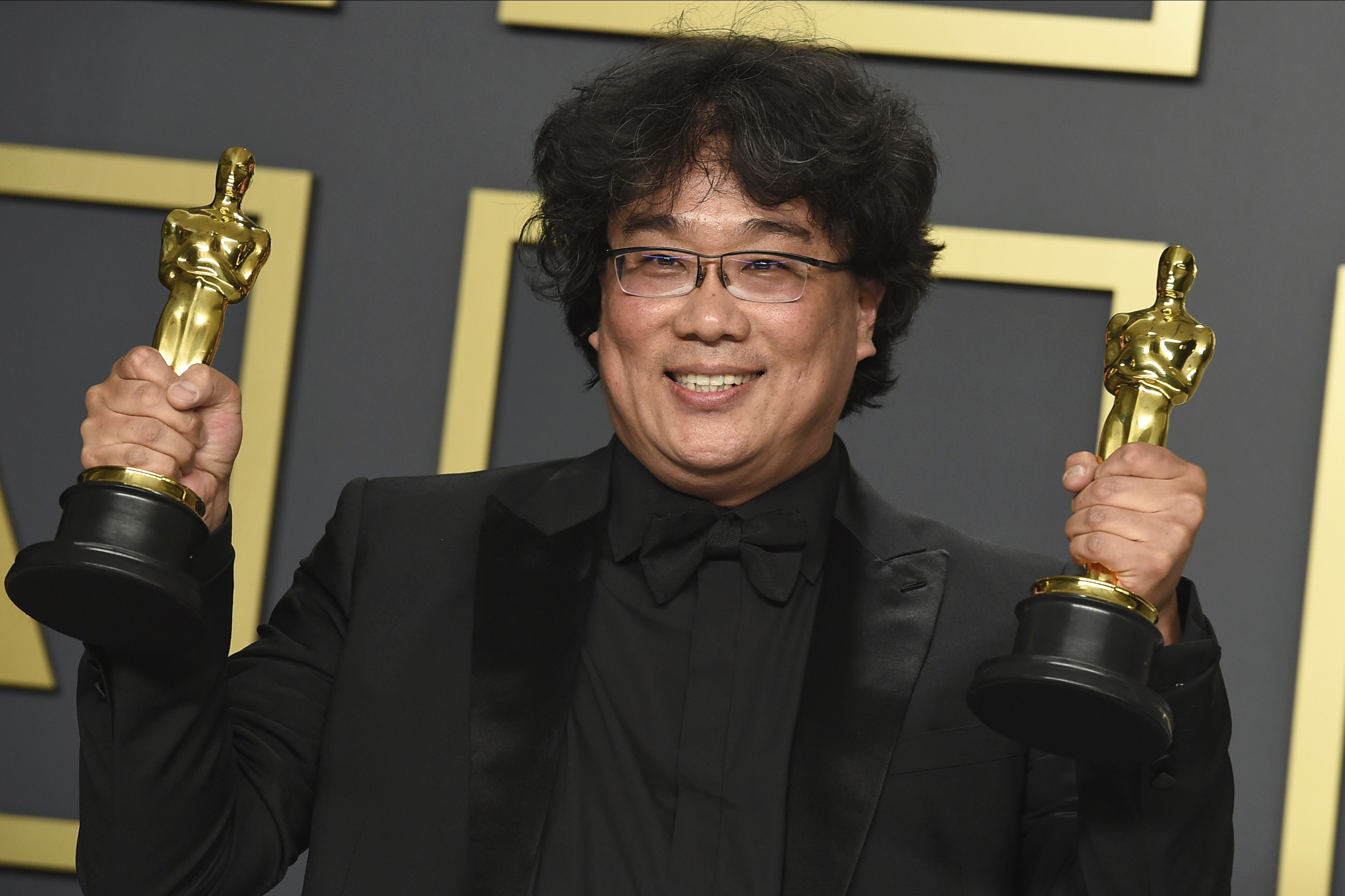 Bong's 'Parasite' focuses on plight of South Korea's poor 