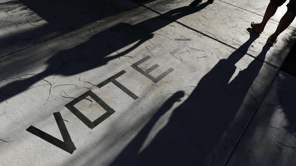 Nevada Democrats to rely on paper-based early caucus voting
