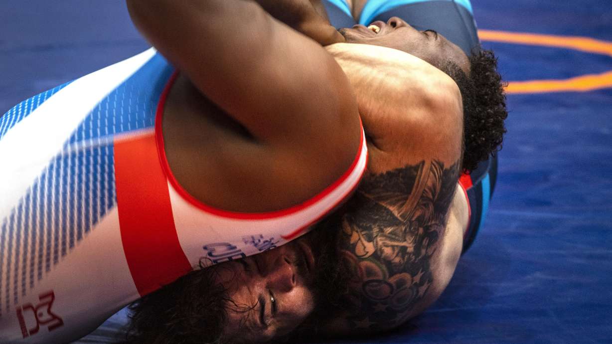 US wrestlers compete in Cuba despite frayed relations