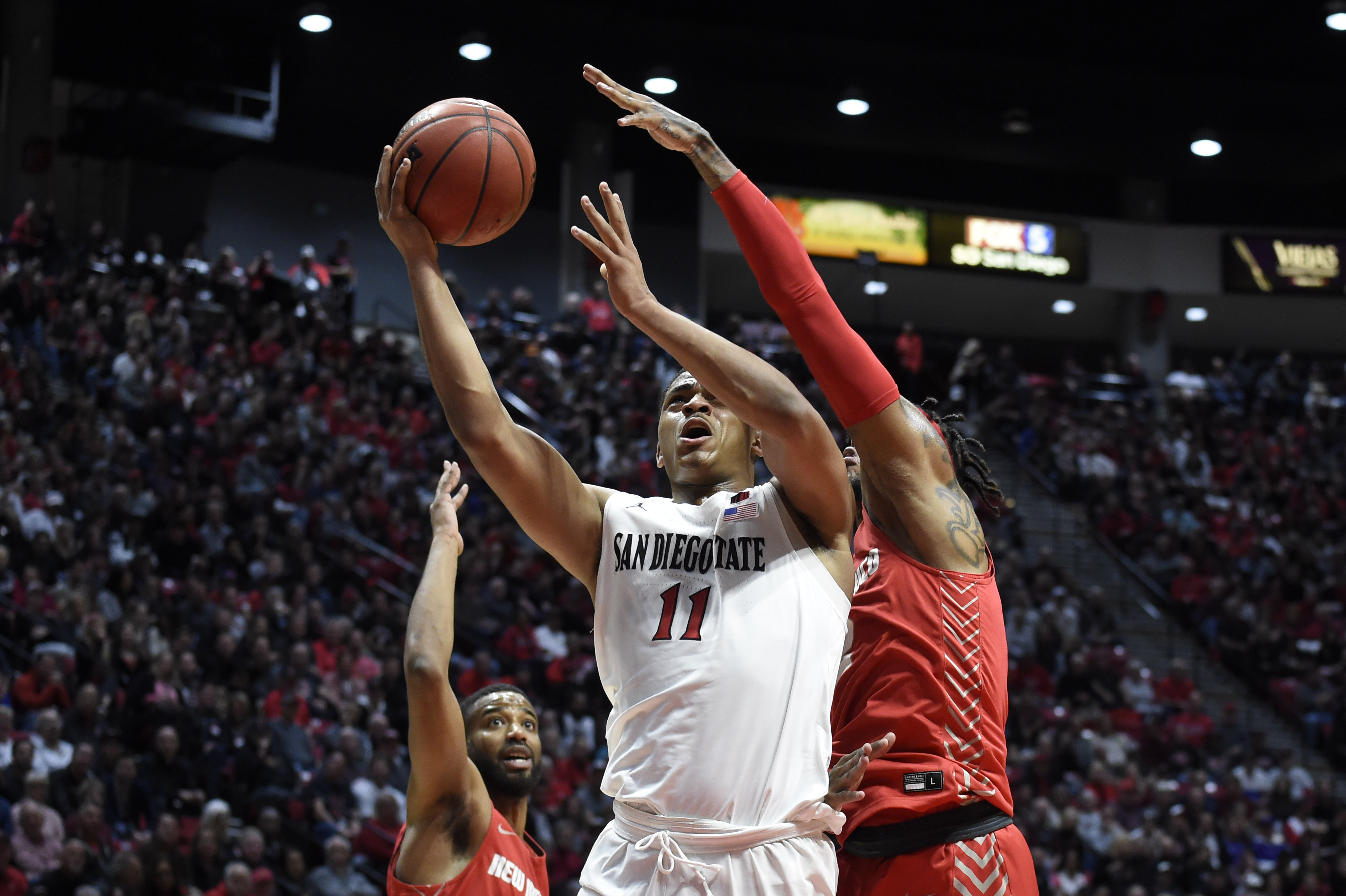 Mitchell, No. 4 SDSU beat New Mexico 82-59, win MWC title