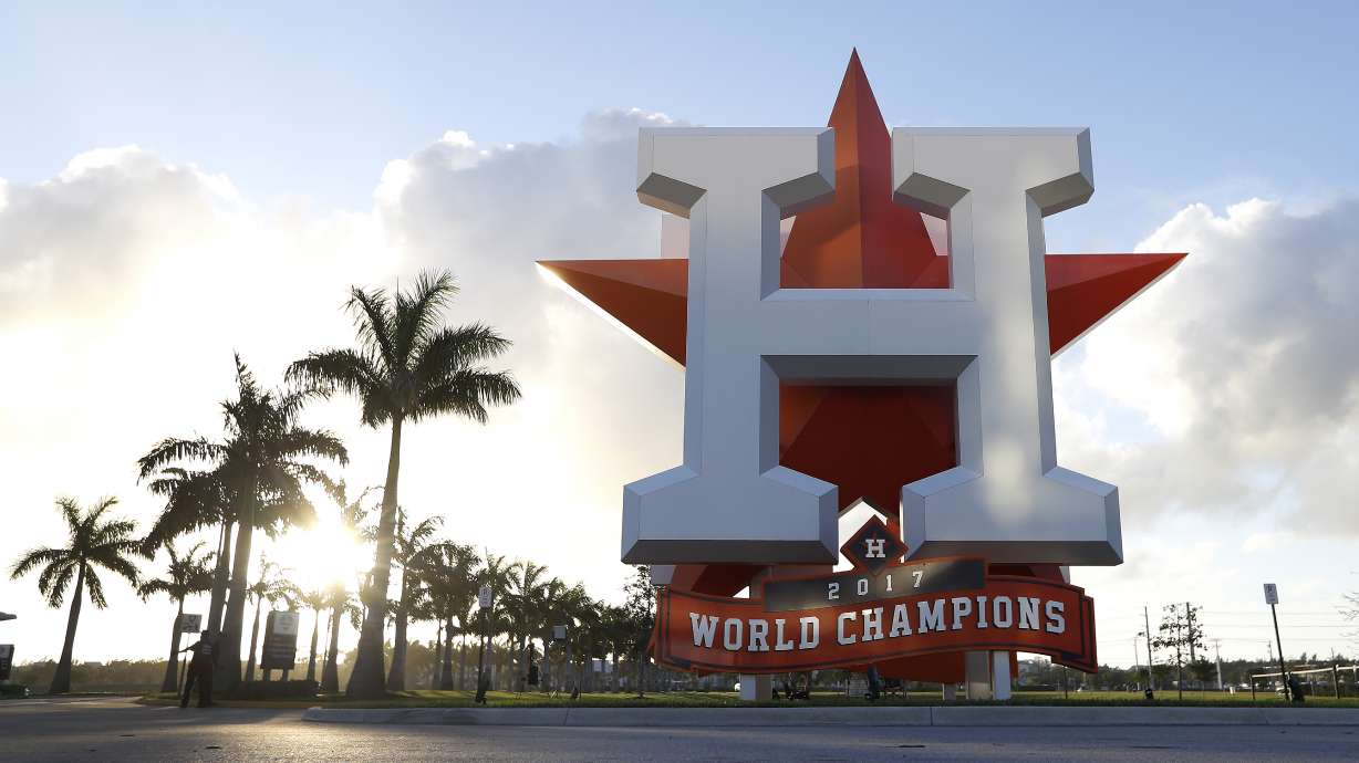 Sticking to script: Bregman, Astros discuss sign stealing