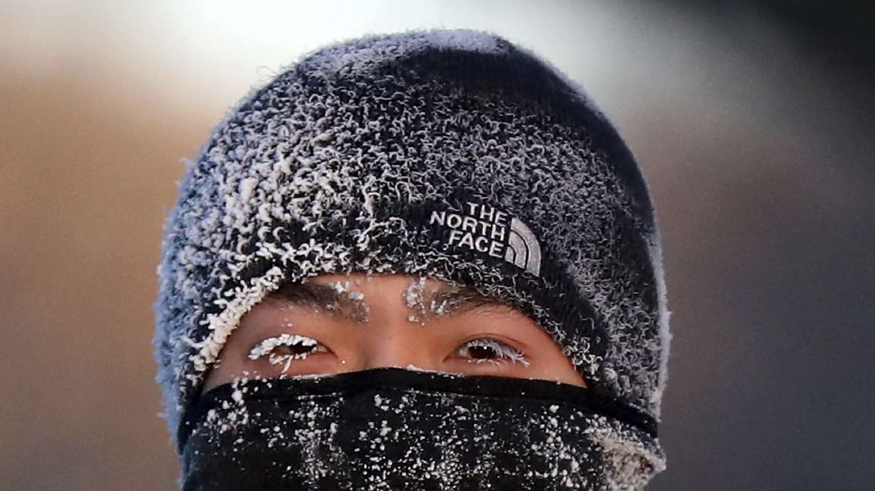 Brrrr! Arctic front brings dangerous wind chills to Midwest