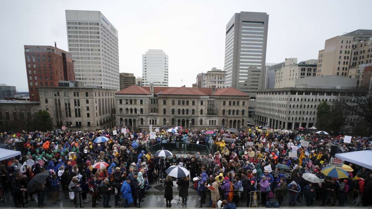 More than 1,000 gather in Richmond to oppose abortion bills