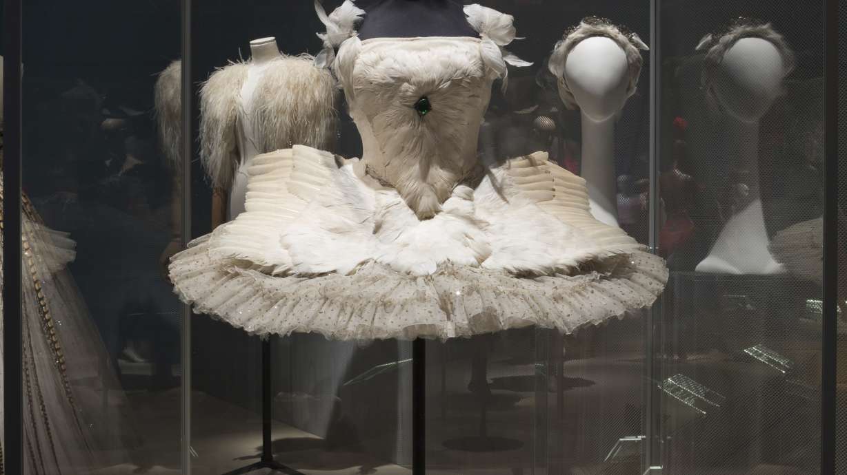 New exhibit examines ballet's lasting influence on fashion
