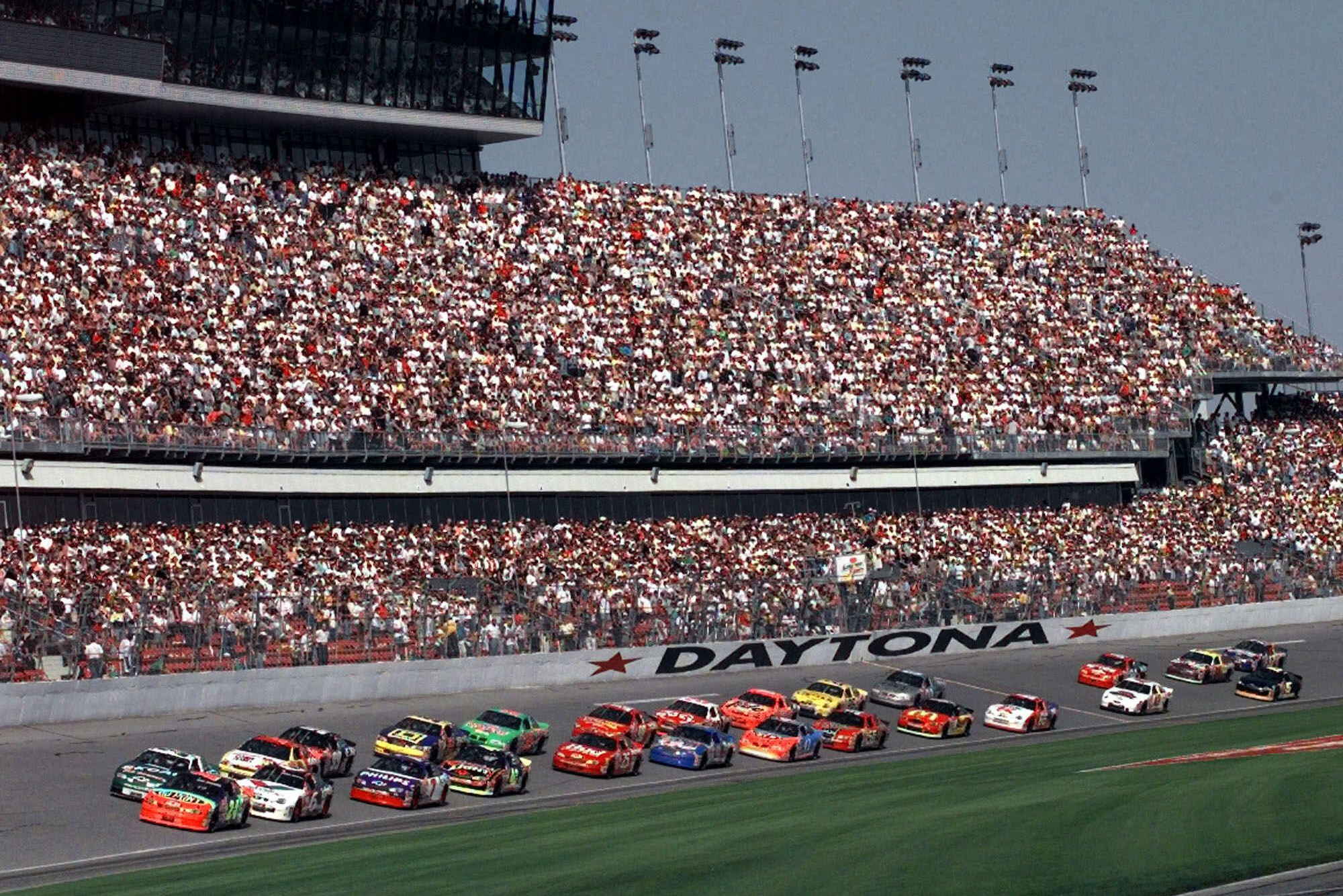 Track: 5th straight sellout for season-opening Daytona 500