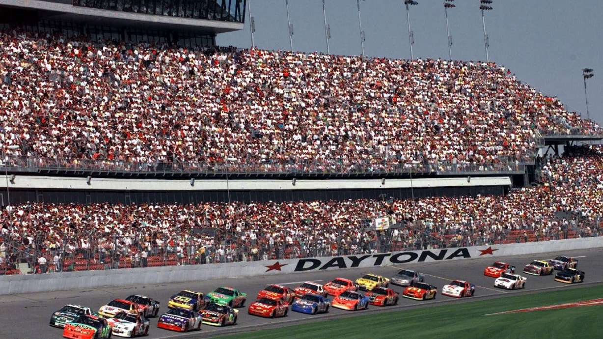 Track: 5th straight sellout for season-opening Daytona 500
