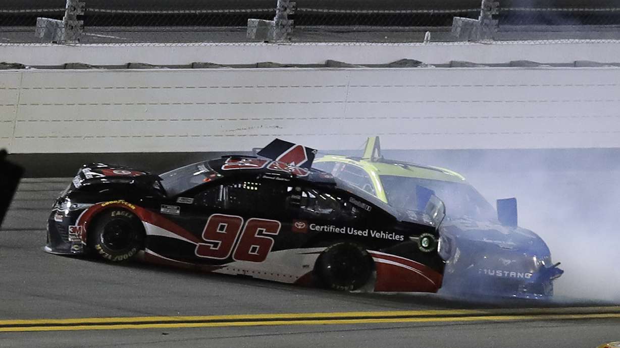 Logano, Byron win Daytona 500 qualifying races