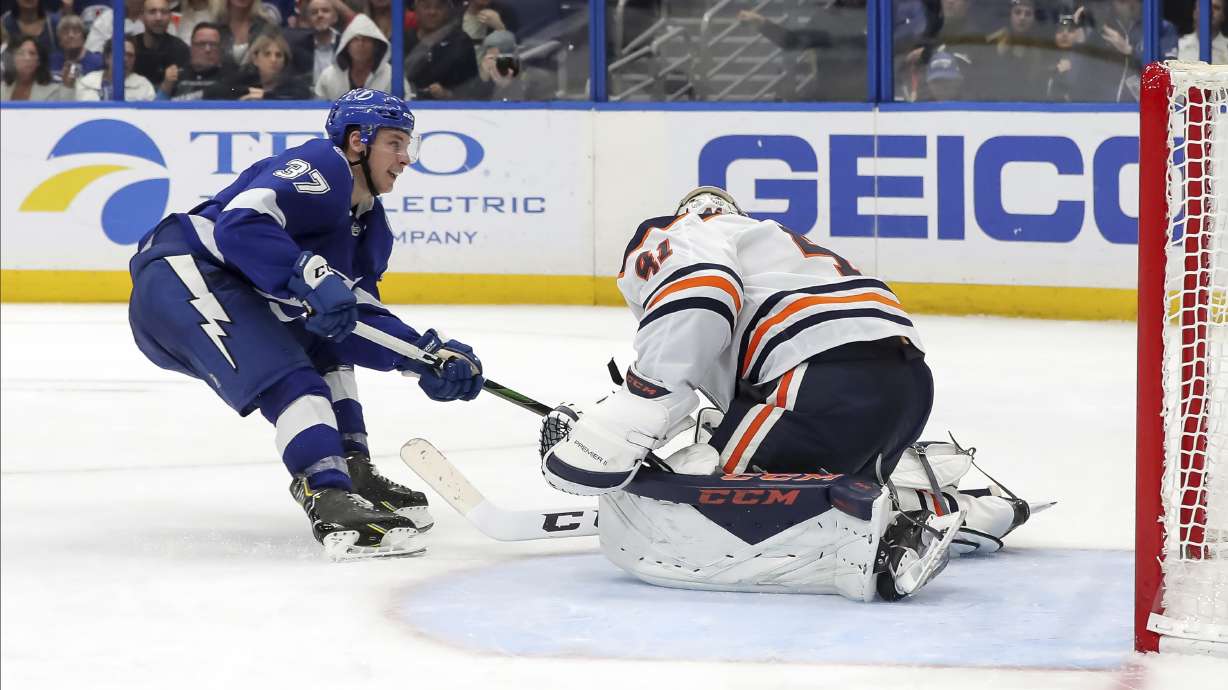 Lightning win 9th straight, top Oilers 3-1