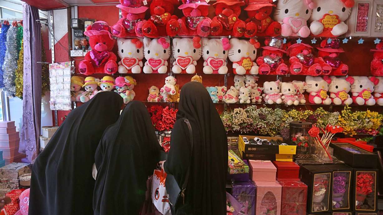 Valentine's Day brings love and some worry in Iraq holy city