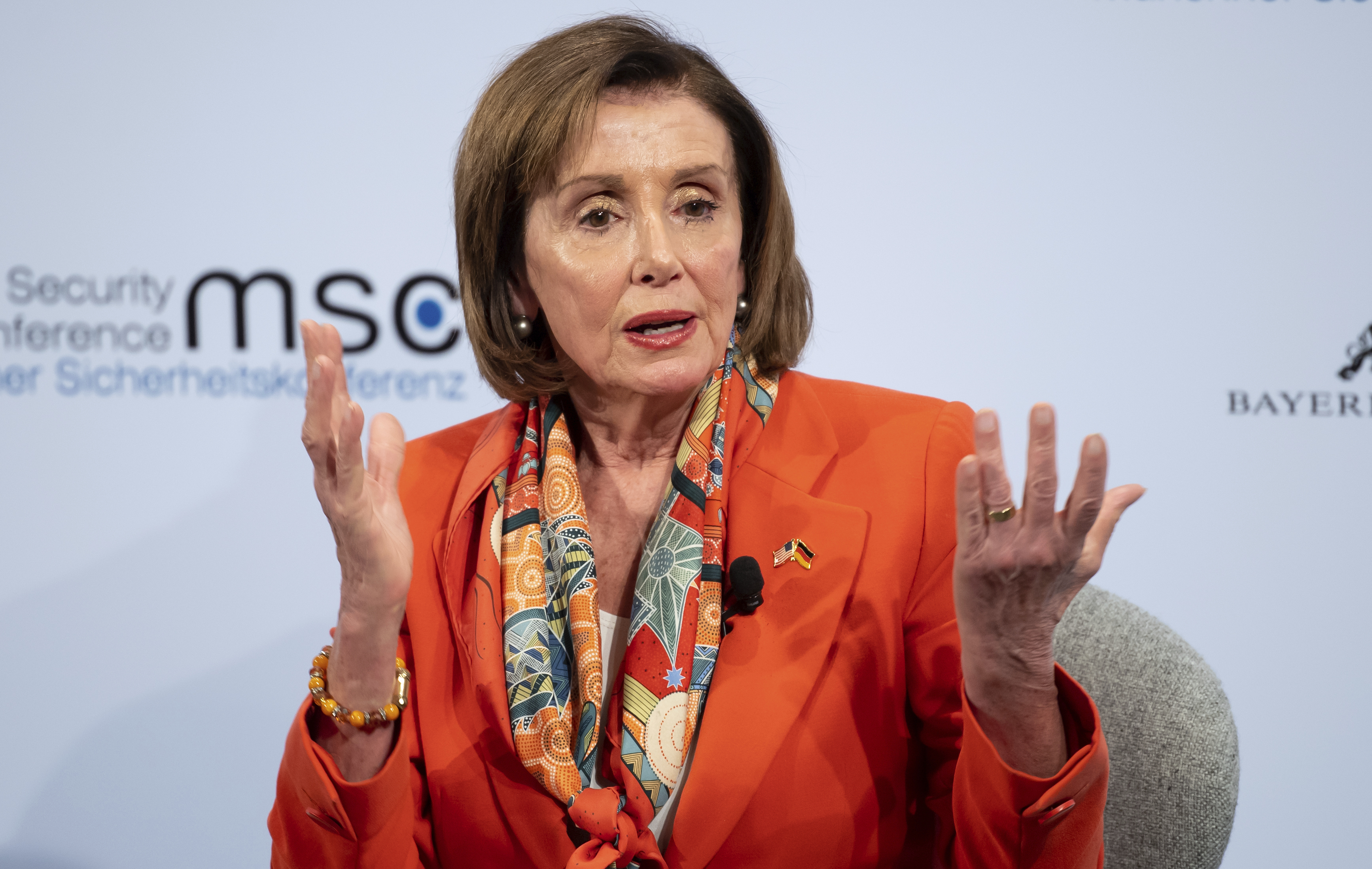US's Pelosi urges countries to steer clear of Huawei for 5G
