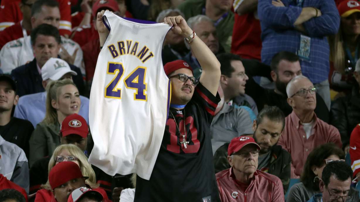 Kobe Bryant among 8 finalists for Basketball Hall of Fame