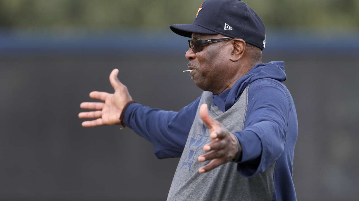 Baker to MLB: Tell teams to 'stop the comments' on Astros