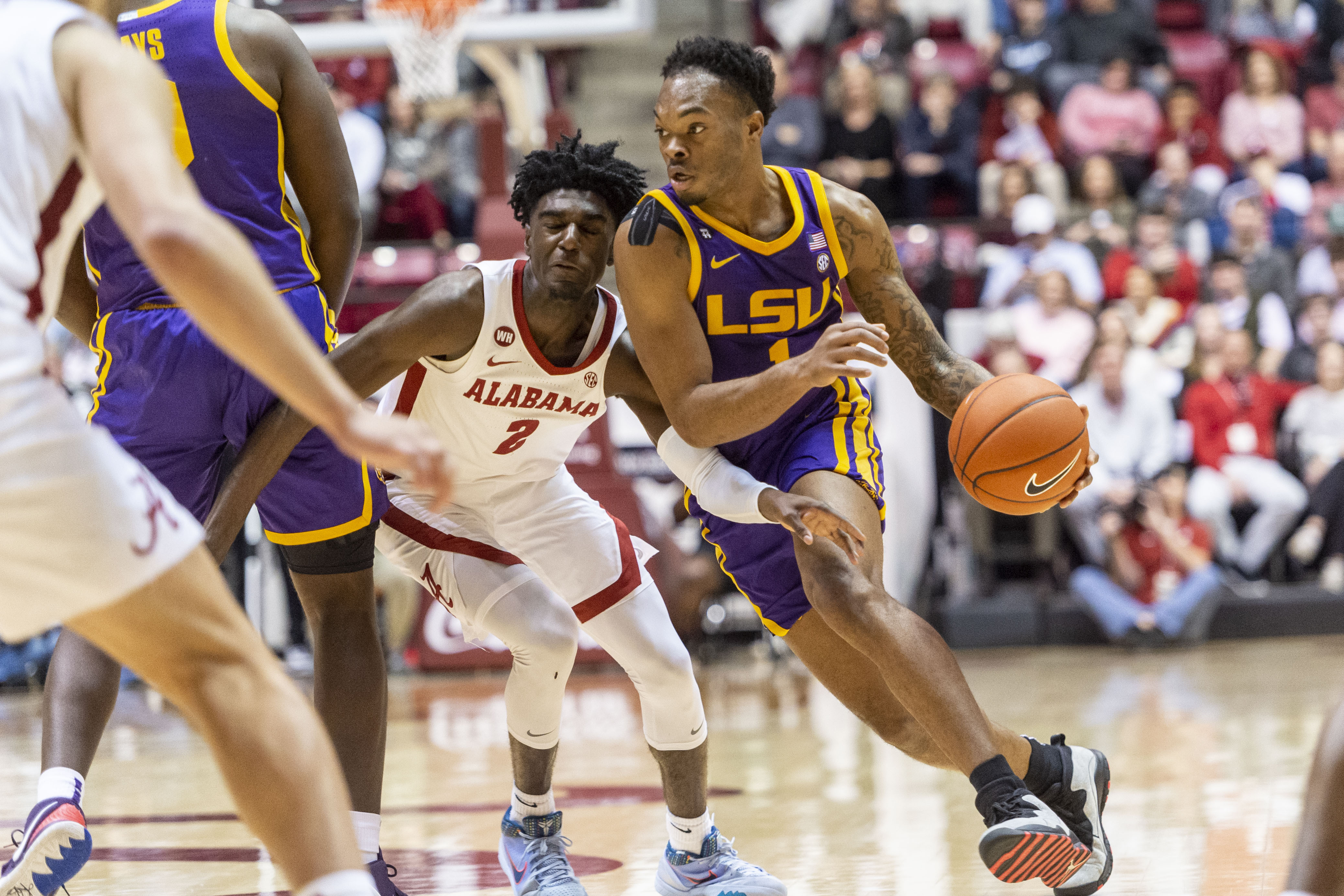 Lewis, Shackelford lead Alabama past No. 25 LSU, 88-82