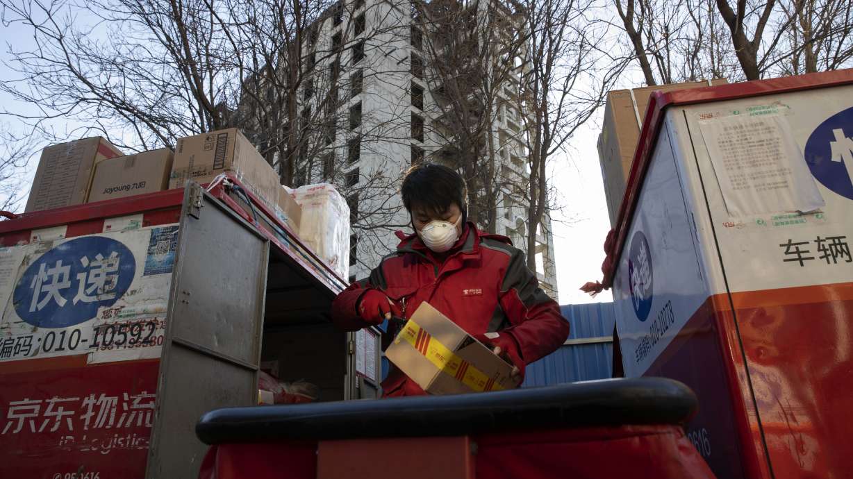 China turns to internet for food supplies amid virus fears