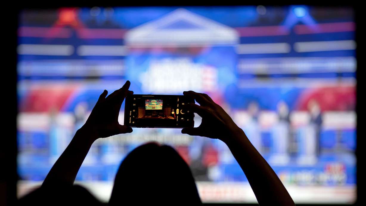 Infighting and online hoaxes mar Democrats' campaign