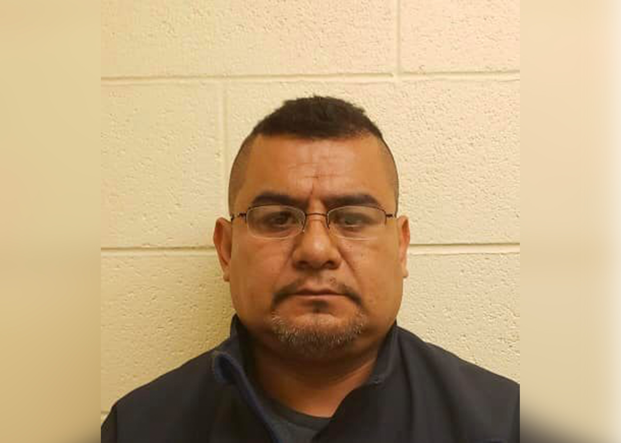 Police: Wendover pastor sexually abused teen girl