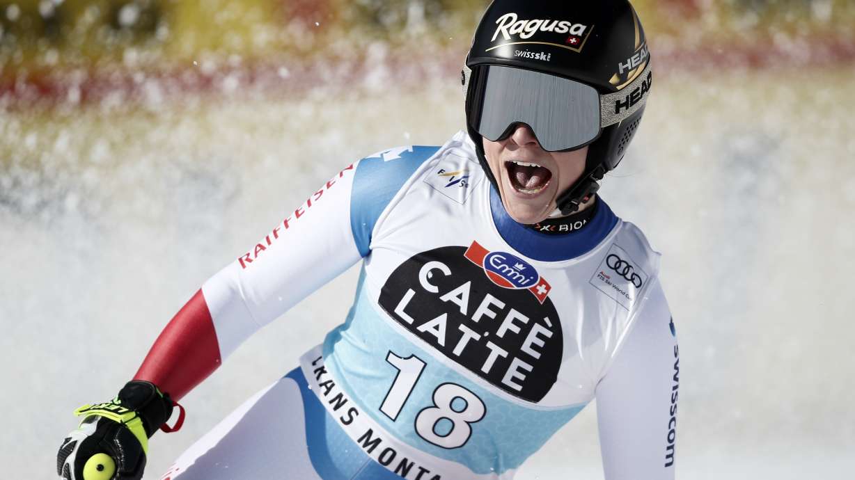Gut-Behrami ends 2-year wait for win in a World Cup downhill